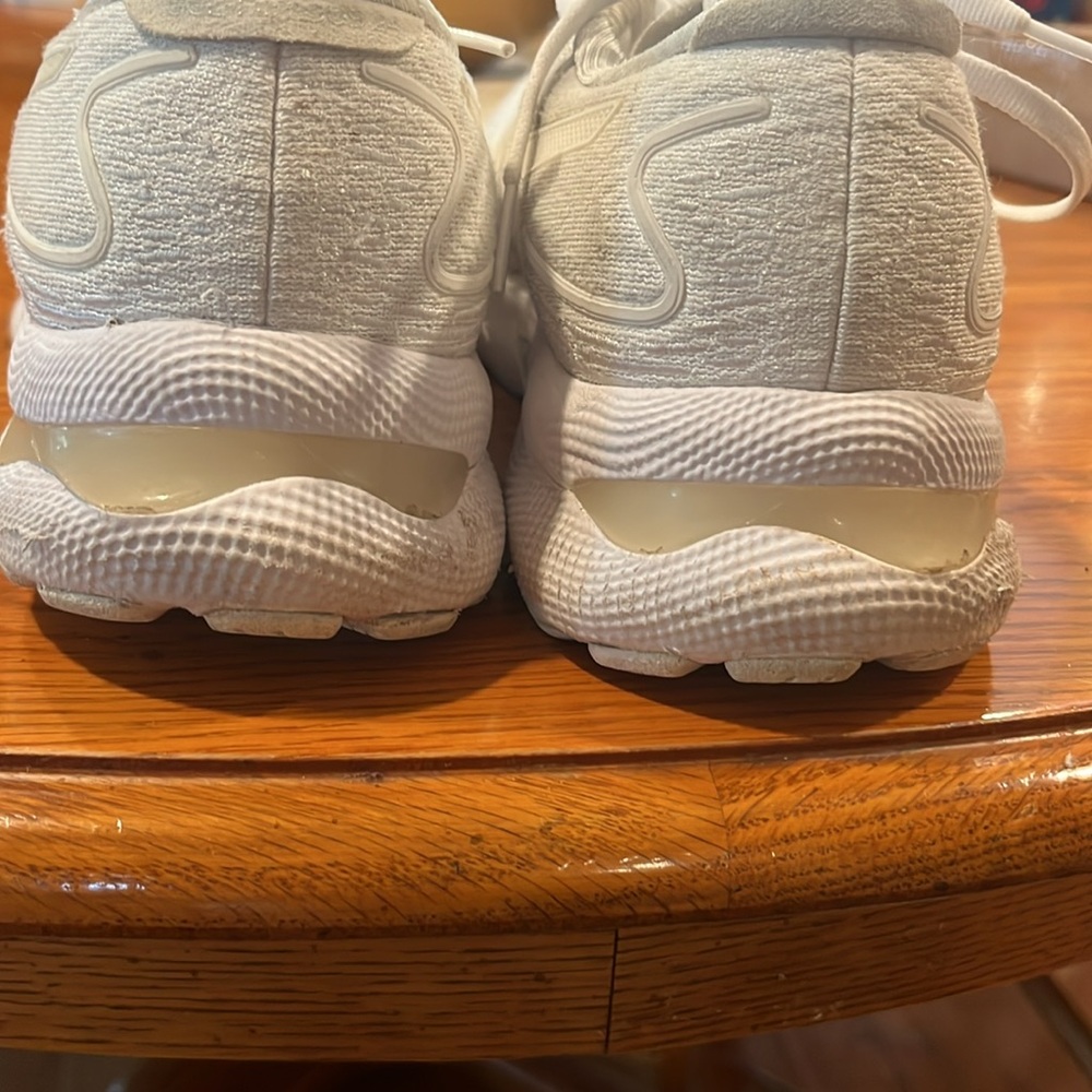 ASICS nimbus - Picture 3 of 4
